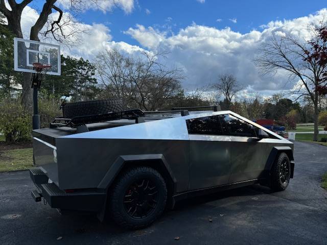 Tesla Cybertruck Aliexpress Syndrome IMG_8337