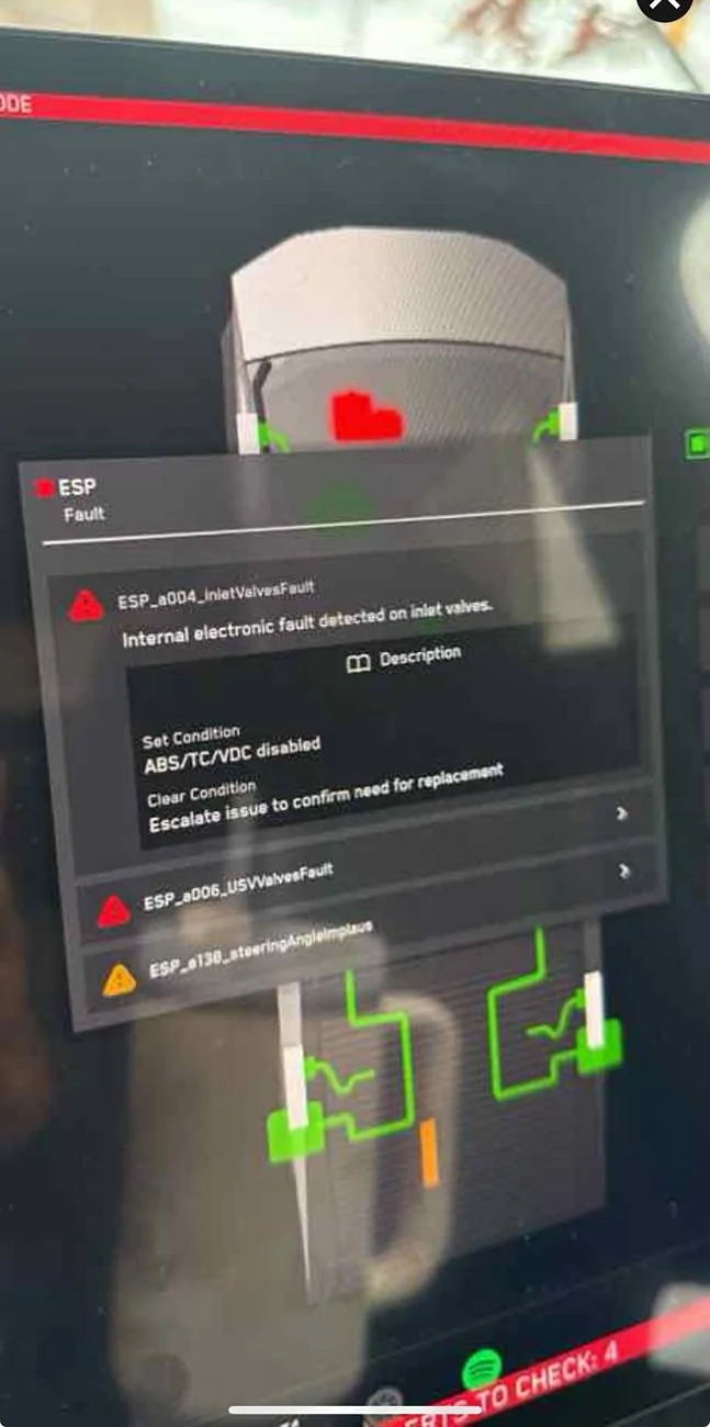 Tesla Cybertruck Multiple warning lights and brake hold not working IMG_8934
