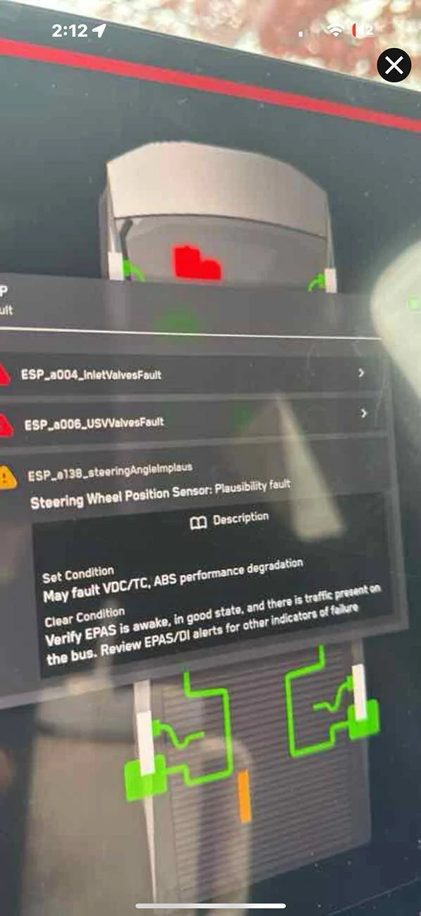 Tesla Cybertruck Multiple warning lights and brake hold not working IMG_8935