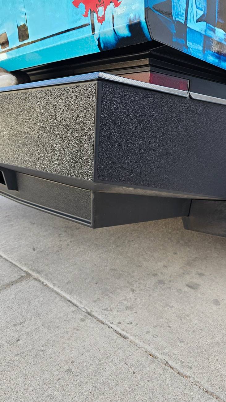 Tesla Cybertruck 📸✨ Show Off Your Cybertruck Upgrades: Share Your Installation Photos & Experiences! 🚗🔧 TESLA Cybertruck plastic DIY wraps scratch resistent protecton stickercity sliplo steprotect (2)