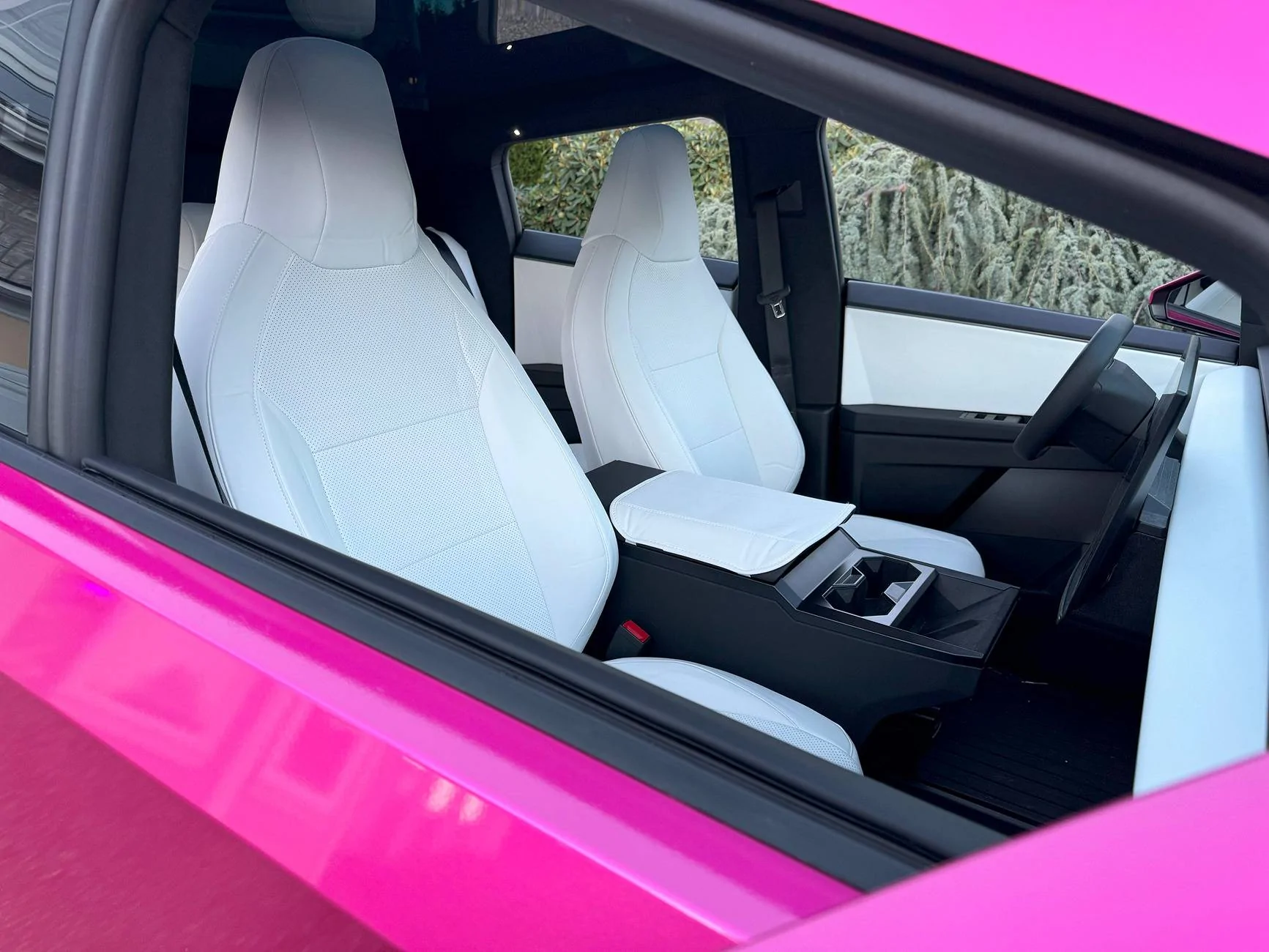 Tesla Cybertruck REVIEW: Teslaunch White Leather seat covers on the Pink Cybertruck IMG_5997