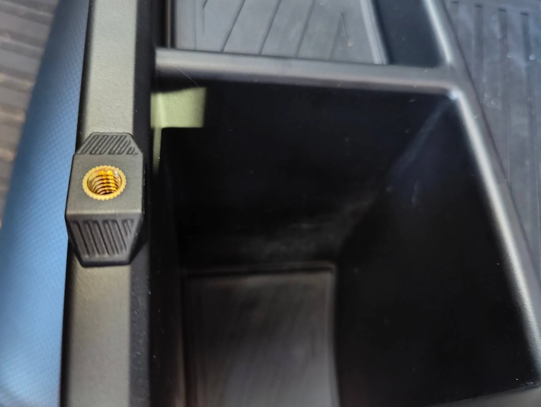 Tesla Cybertruck Review of Foronetry's Behind Screen Console Organizer for the Cybertruck IMG20241112142908