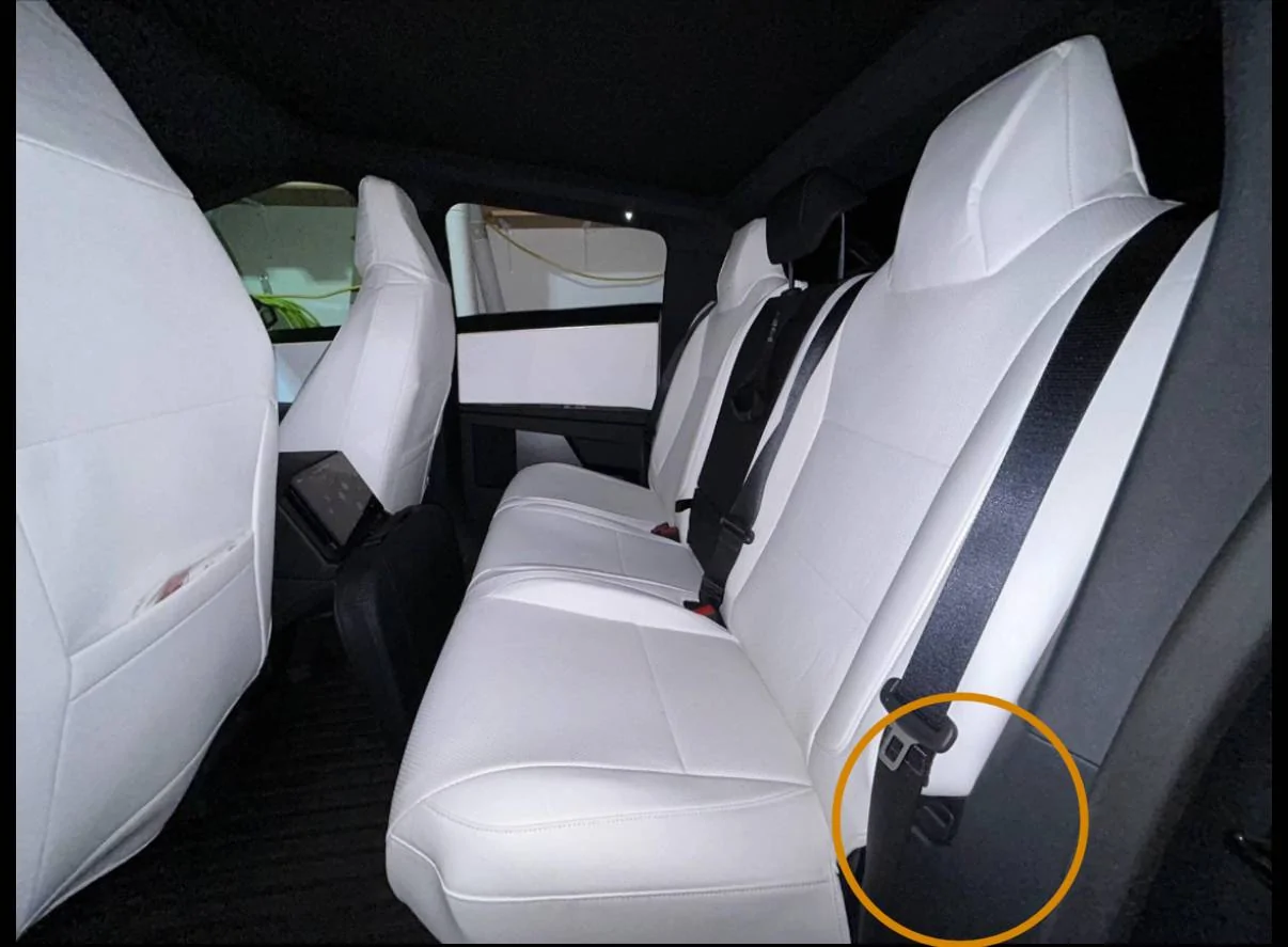 Tesla Cybertruck Rear seats in 2024 Cybertruck AWD Don't Fold Up? IMG_3161