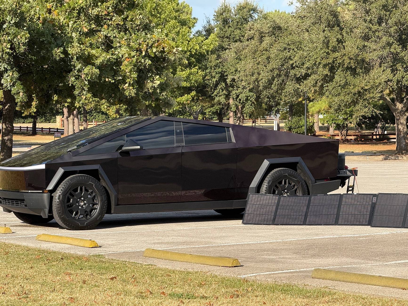 Tesla Cybertruck FlexiShield Assassin Red Color Shift PPF wrapped Cybertruck IMG_5492