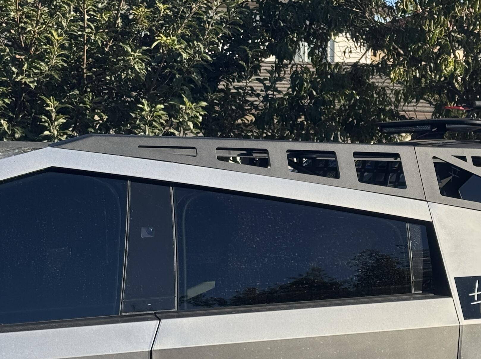 Tesla Cybertruck BLACK FRIDAY SALE: Roof Rack, Crossbars, Starlink Mount & Other Cybertruck Accessories 1731708205564-8
