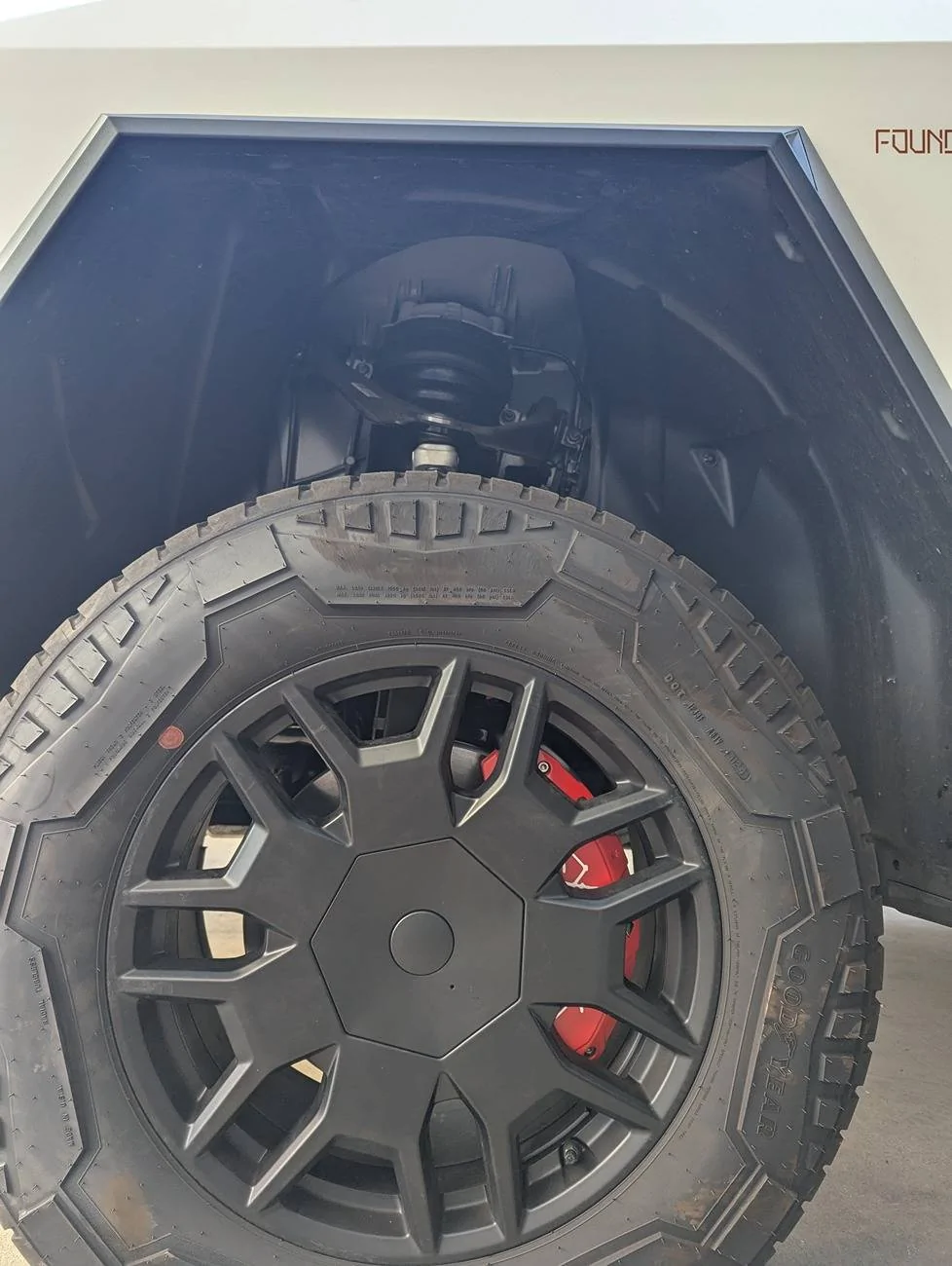 Tesla Cybertruck Brake Caliper Covers? 1000062117