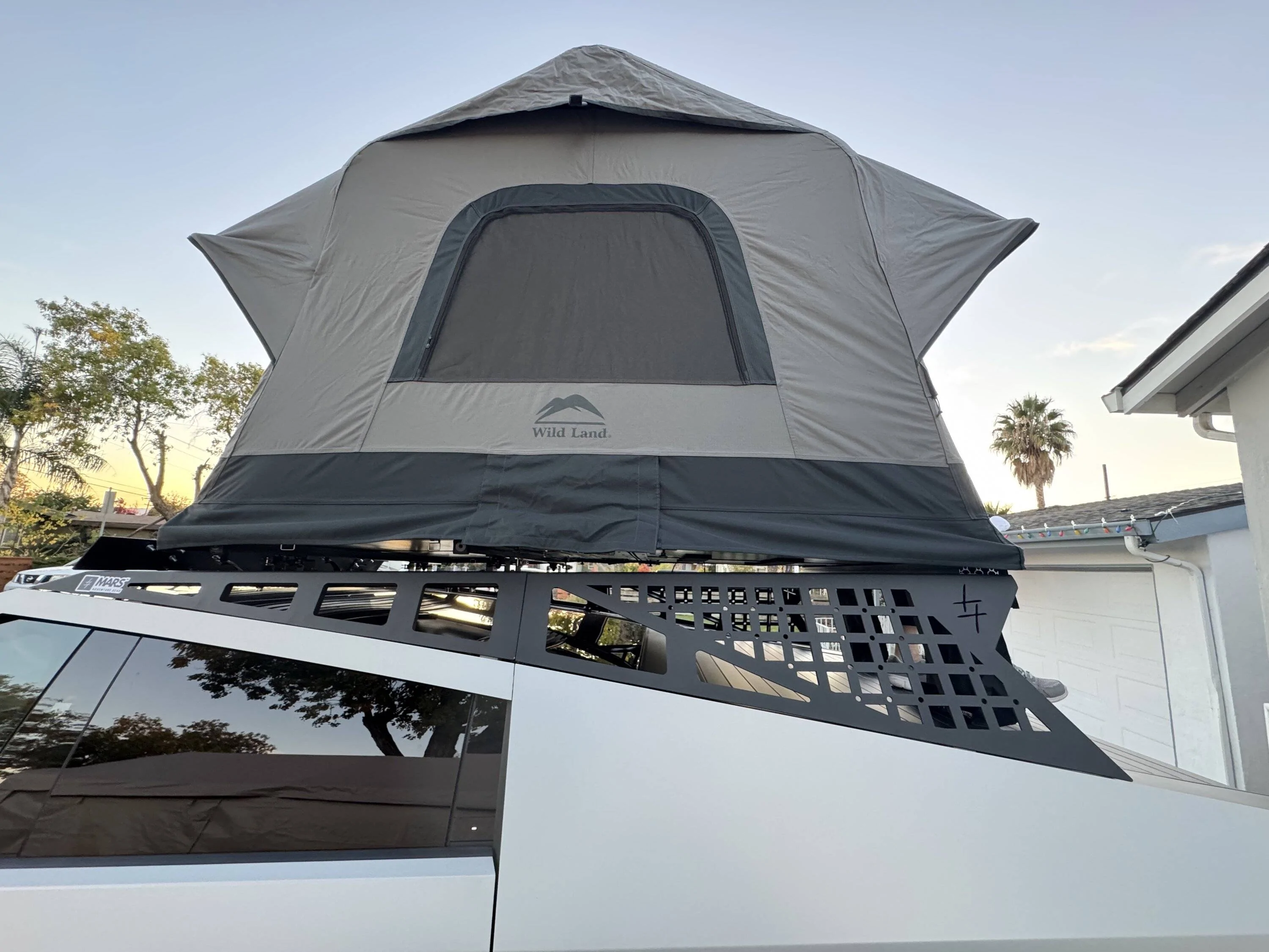 Tesla Cybertruck Rooftop Tent Setup: Easily Access Your RTT While Maintaining Cybertruck's Good Looks IMG_3001