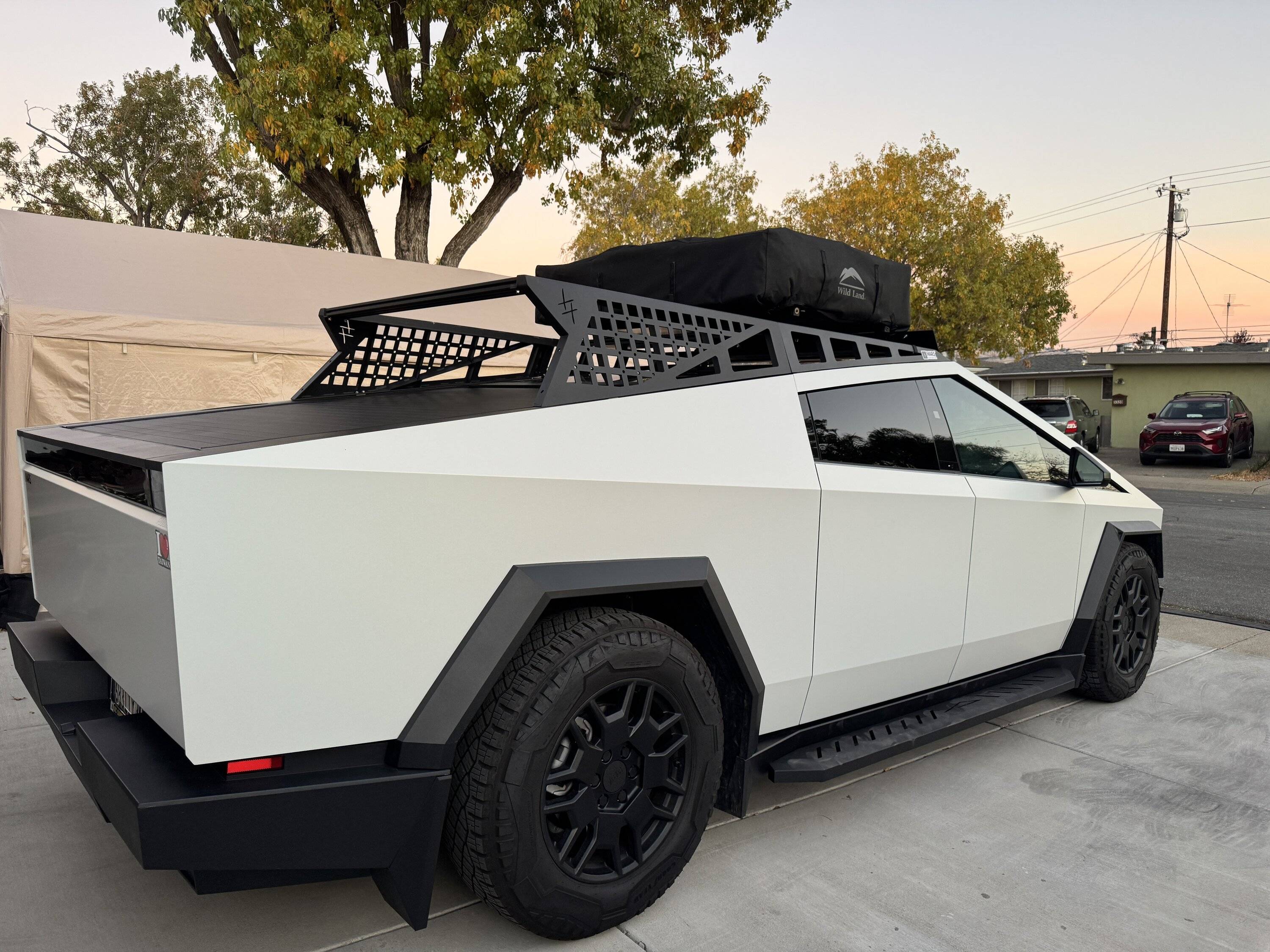 Tesla Cybertruck Rooftop Tent Setup: Easily Access Your RTT While Maintaining Cybertruck's Good Looks IMG_3006.JPG