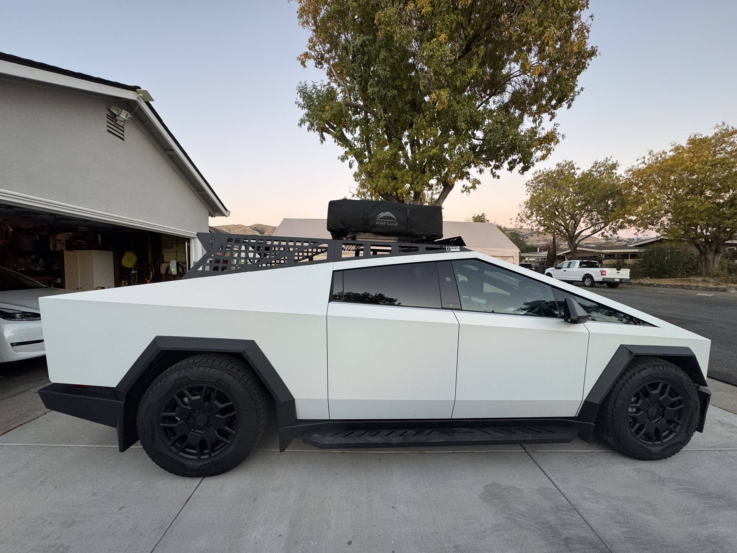 Tesla Cybertruck Rooftop Tent Setup: Easily Access Your RTT While Maintaining Cybertruck's Good Looks IMG_3007.JPG