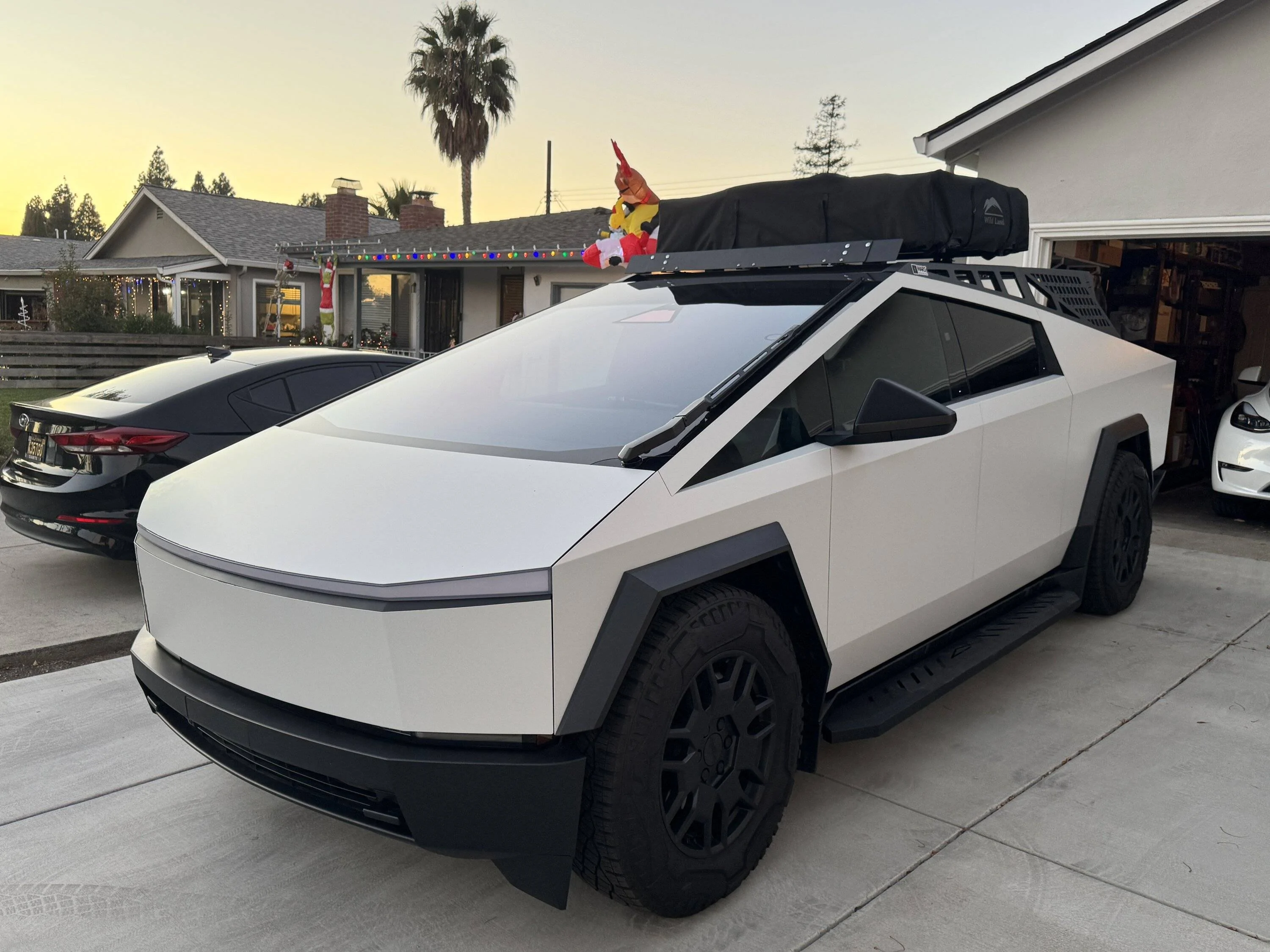 Tesla Cybertruck Rooftop Tent Setup: Easily Access Your RTT While Maintaining Cybertruck's Good Looks IMG_3010
