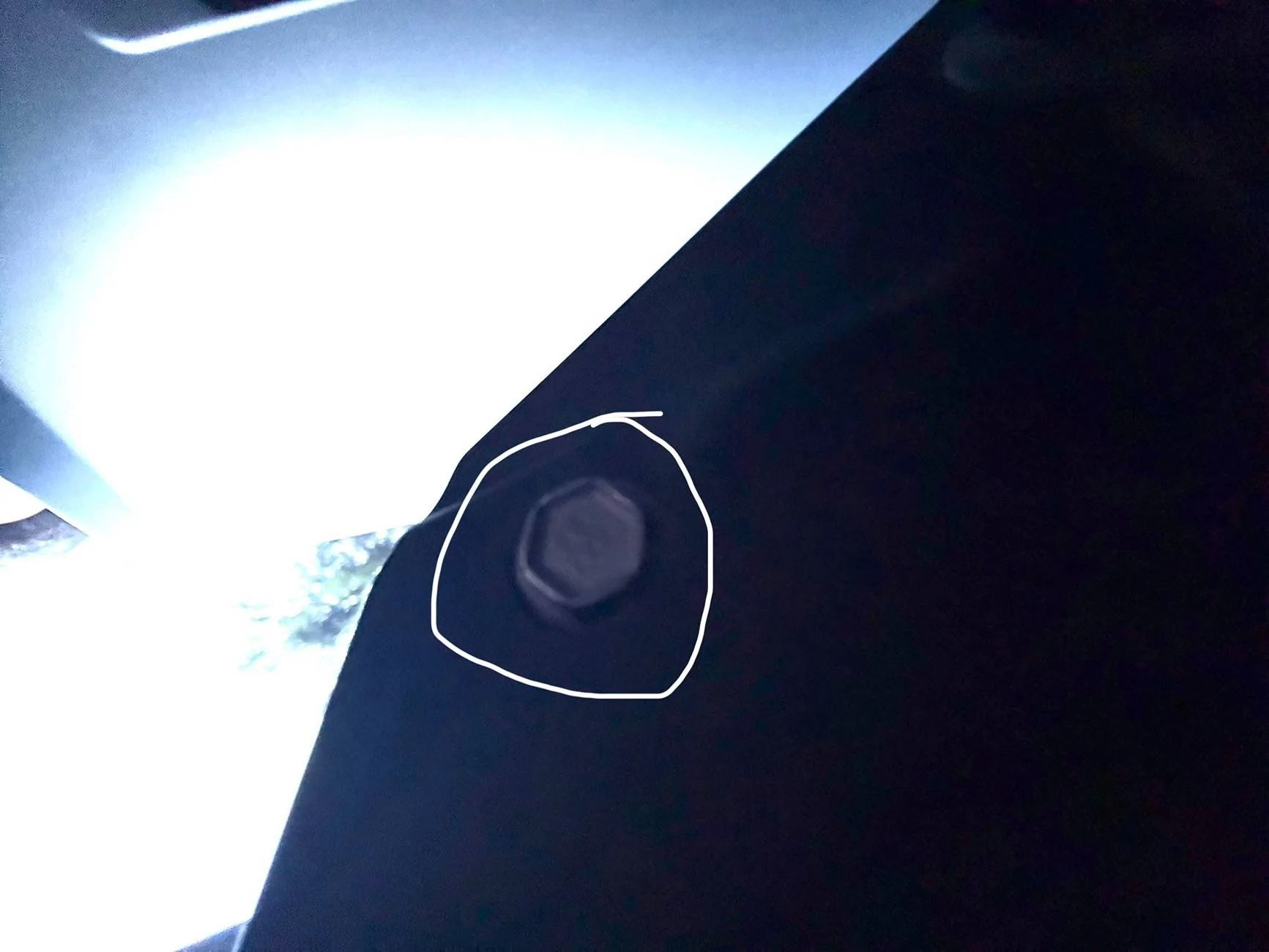 Tesla Cybertruck AnySix swivel display installation info IMG_0337