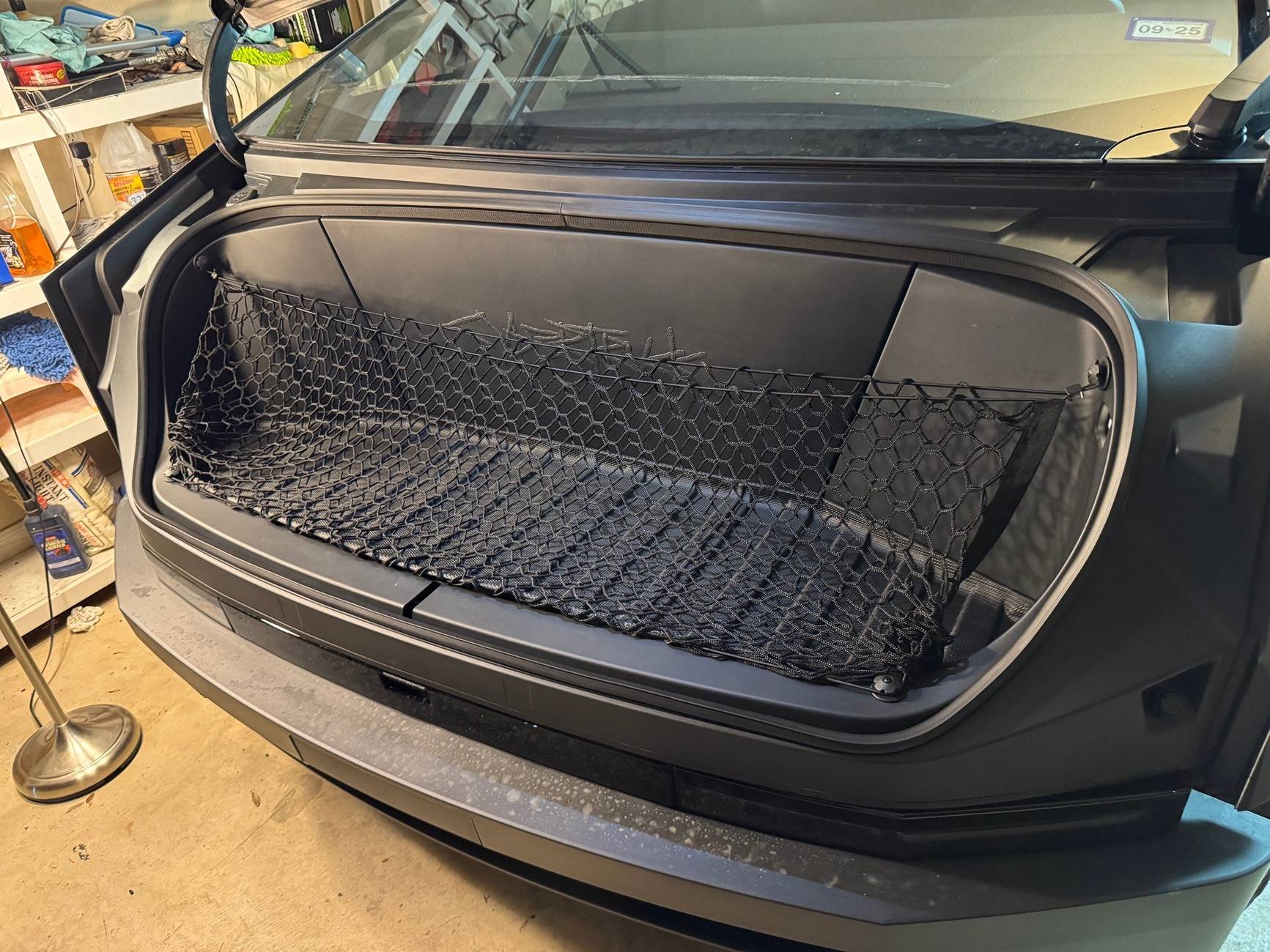 Tesla Cybertruck Cybertruck Frunk Cargo Net installed full net pic