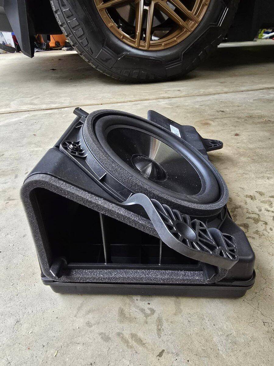Tesla Cybertruck Cybertruck subwoofer teardown reveals why stereo system's bass is so good 1732220292280-bx