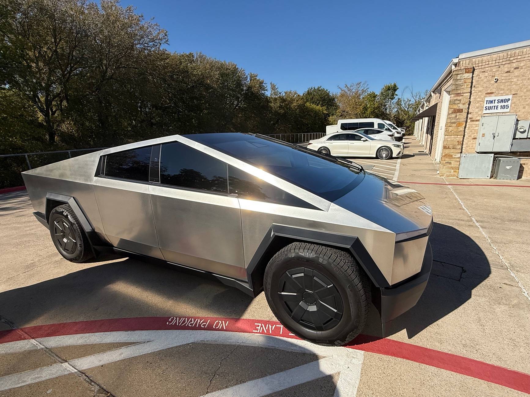 Tesla Cybertruck Cybertruck Tint Day IMG_3069