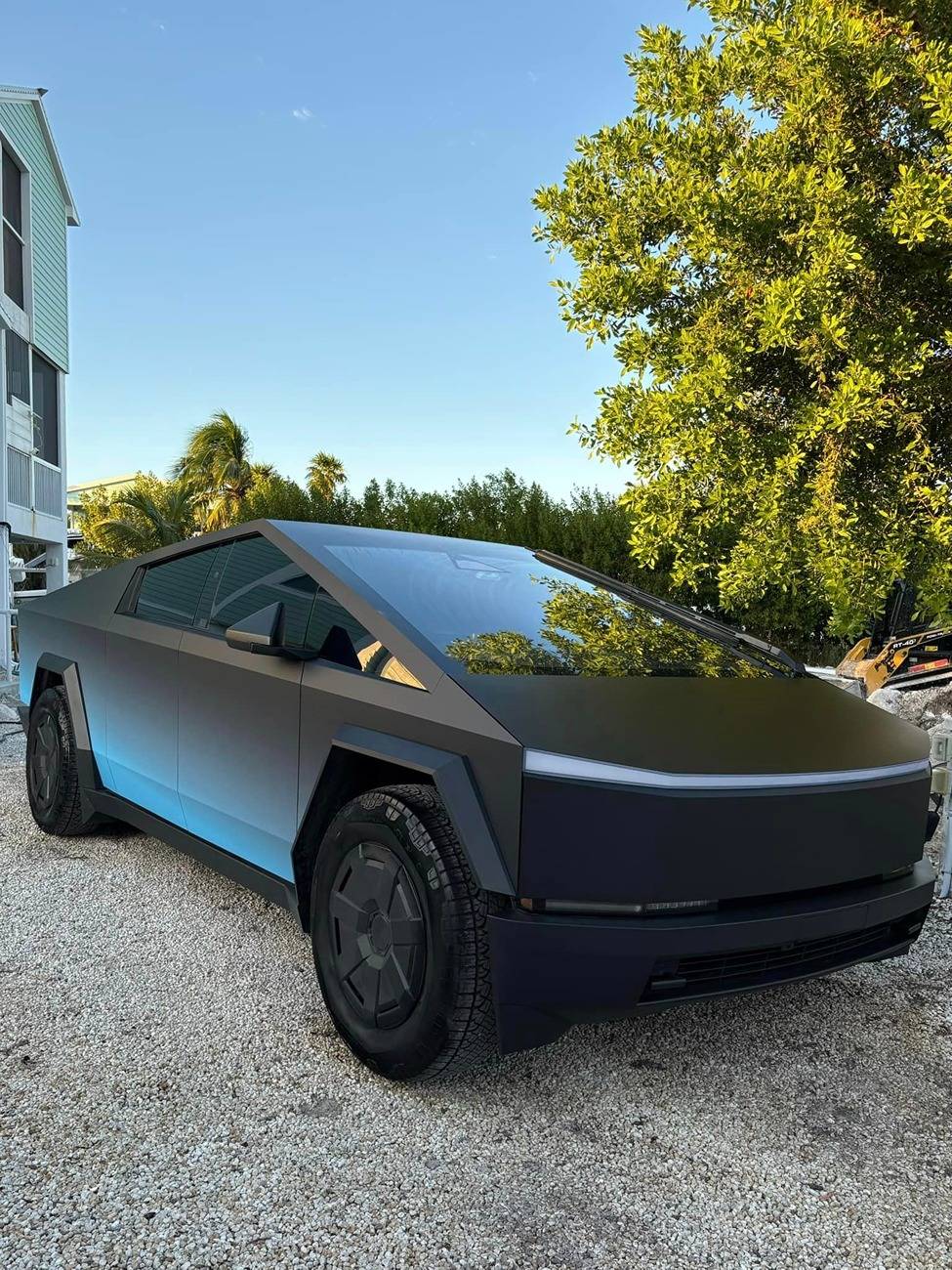 Tesla Cybertruck COLOR SHIFT / FADE / CHAMELEON Vinyl Wrap & PPF Cybertruck -- Photos & Videos cybertruck fade wrap black to blue3