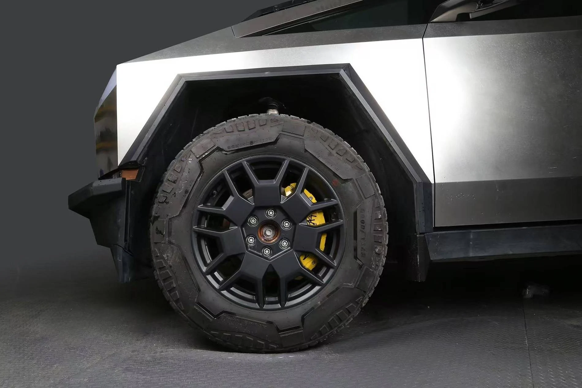 Tesla Cybertruck Final Week of Black Friday – Save Big Before It’s Over! 679b3c3f0c8645175f5a1a9a8277d57