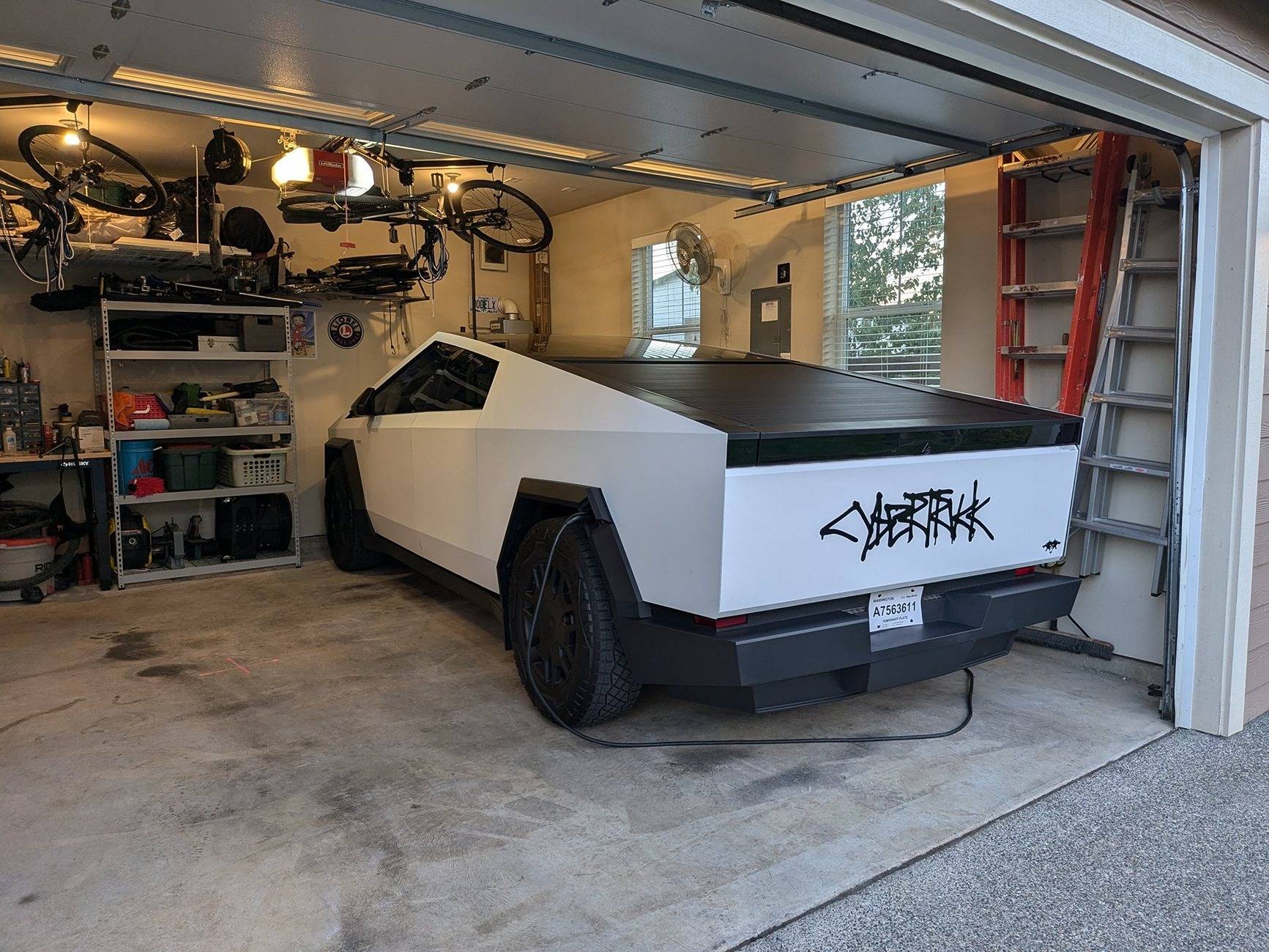 Tesla Cybertruck 🚨 Cybertruck DIY Vinyl Wrap BIGGEST SALE EVER! 🚨 GYgRIwUXAAAGxcV