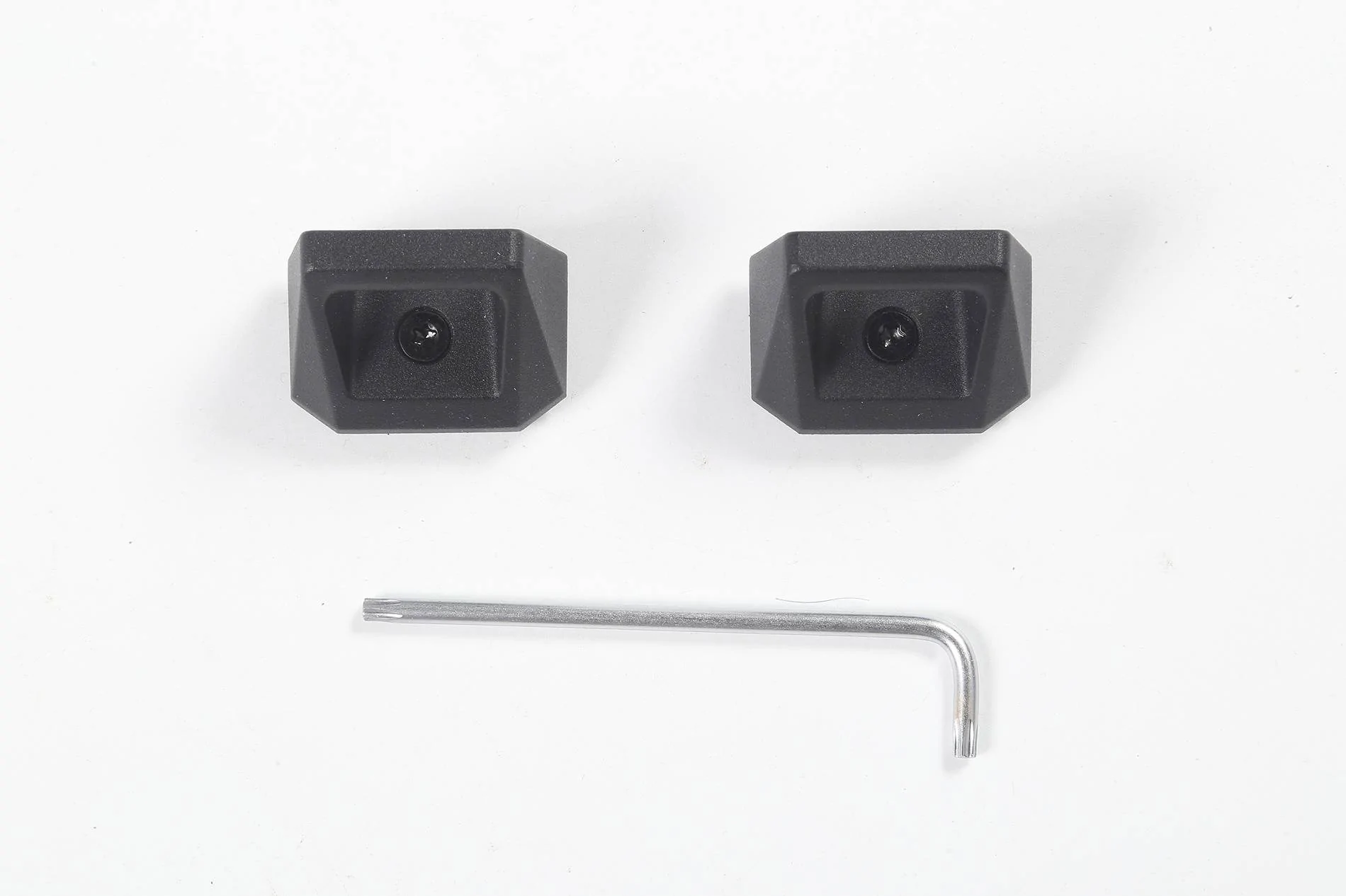 Tesla Cybertruck Tesla Cybertruck 2PCS L-Track Hooks IMG_2001