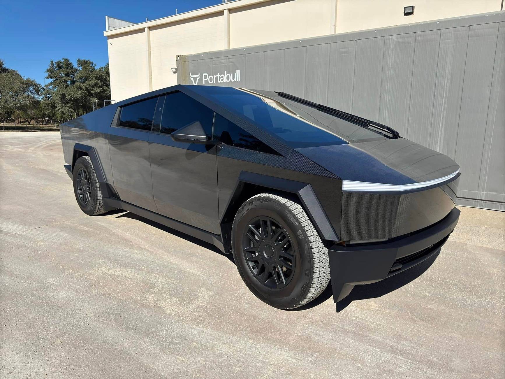 Tesla Cybertruck Stek DYNO Carbon-Gloss and Stek DYNO Gray PPF wraps on Cybertruck Stek DYNO Carbon-Gloss PPF 1