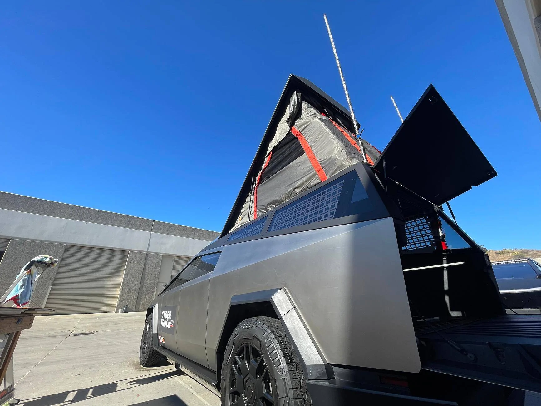 Tesla Cybertruck CYBERTRUCKco CyberCamper build on display at LA Auto show this weekend!, let us know what you think! tempImagesOfrFZ