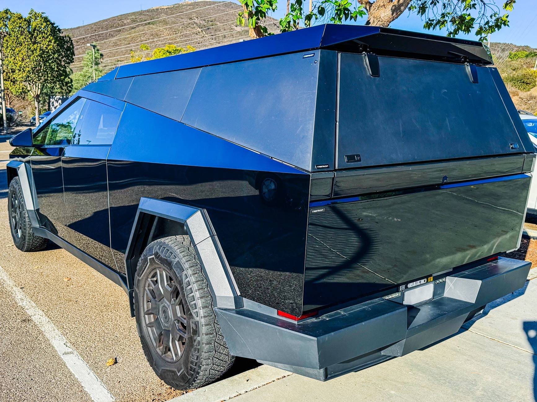 Tesla Cybertruck CYBERTRUCKco World’s First Production-Intent roofrack w/ custom rooftop tent IMG_9038.JPG
