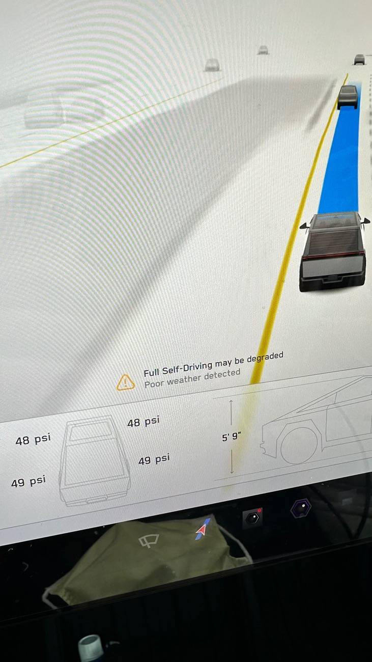Tesla Cybertruck The best changes in the FSD 12.5.5.3 IMG_1646