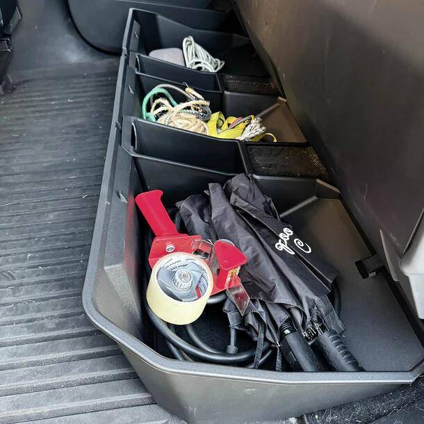 Tesla Cybertruck Top 10 Must-Have Storage Solutions for Your Cybertruck – Maximize Space with Yeslak! 1732808120630-v0