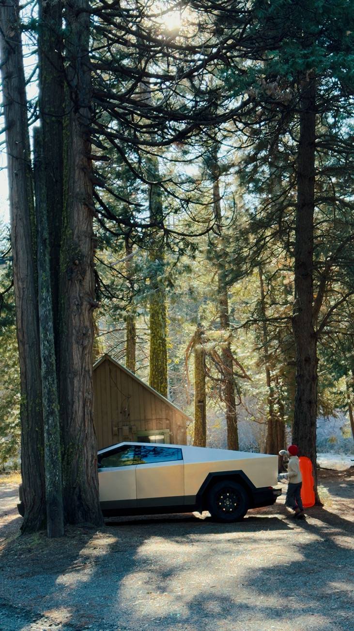 Tesla Cybertruck Cybertruck Beast heading to Lassen National Park PHLOW_PHOTO_20241129_1112_0001