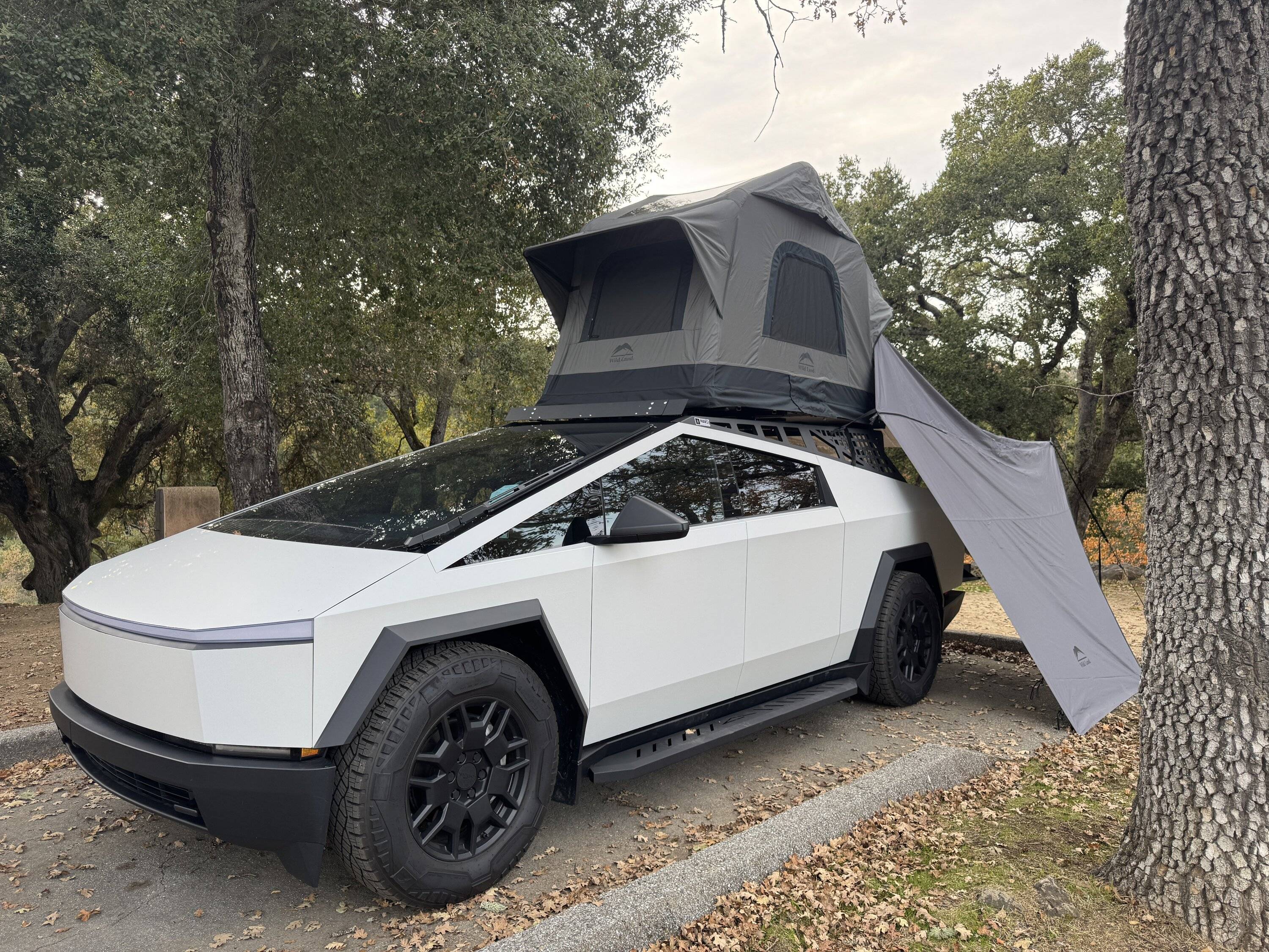 Tesla Cybertruck Upgraded my rooftop tent RTT setup -- with annex awning covering entire bed area IMG_3087.JPG