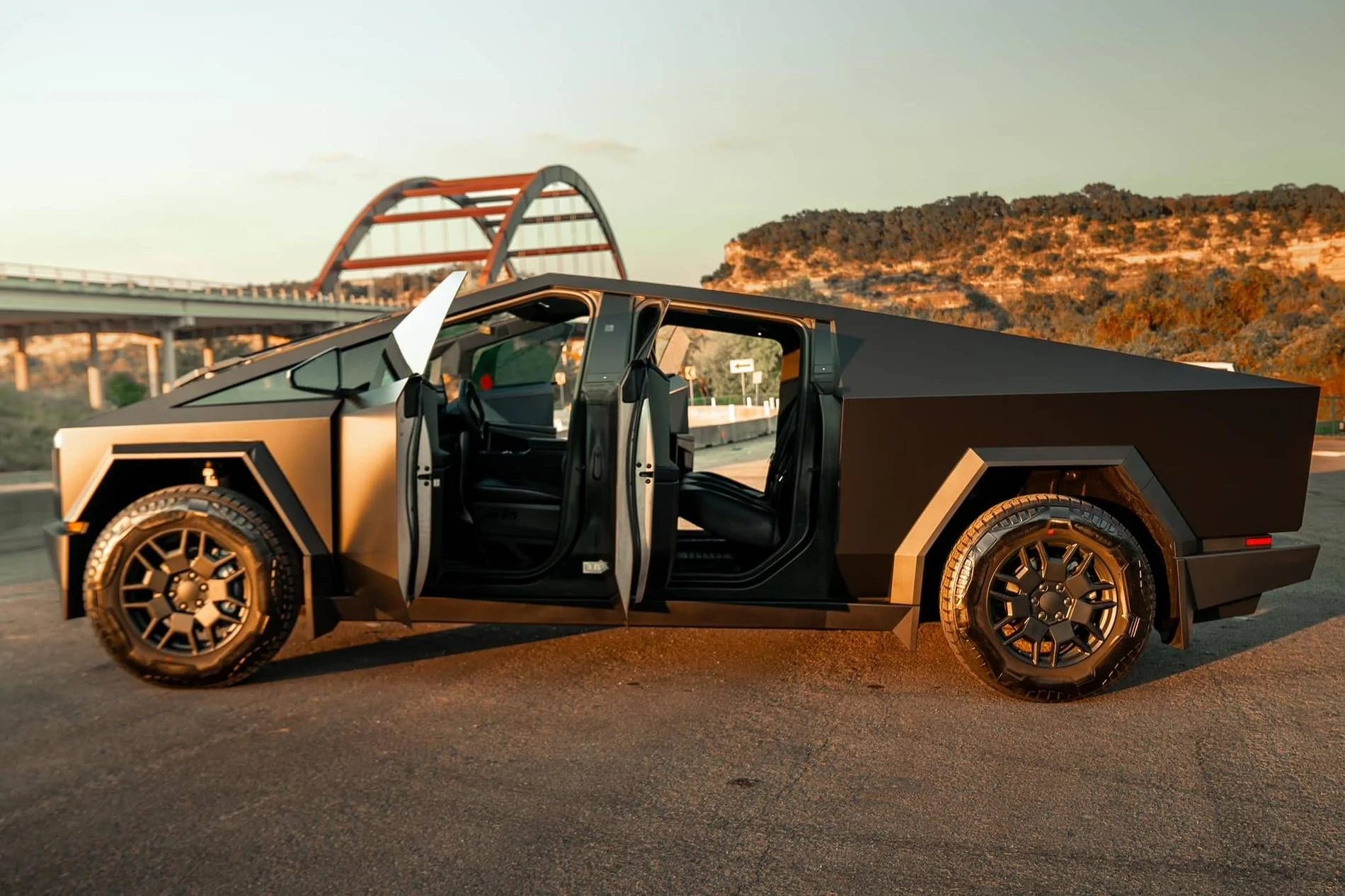 Tesla Cybertruck Daily random Cybertruck photos thread - Post Yours! 📸 🤳 468305001_10233547657864517_3910502064668535553_n