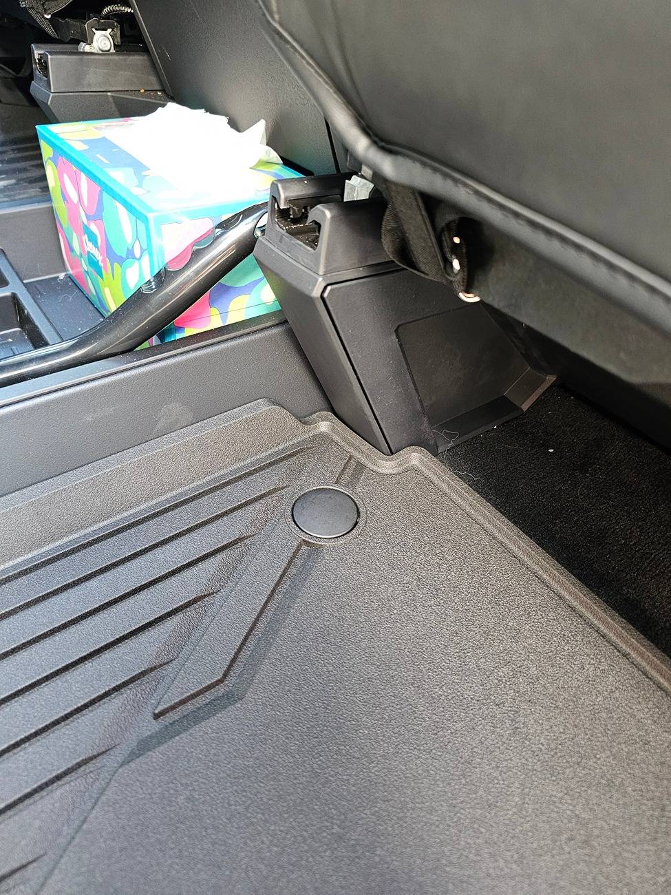Tesla Cybertruck Finally... 3W Floor Mats for My Cybertruck 20241128_091511