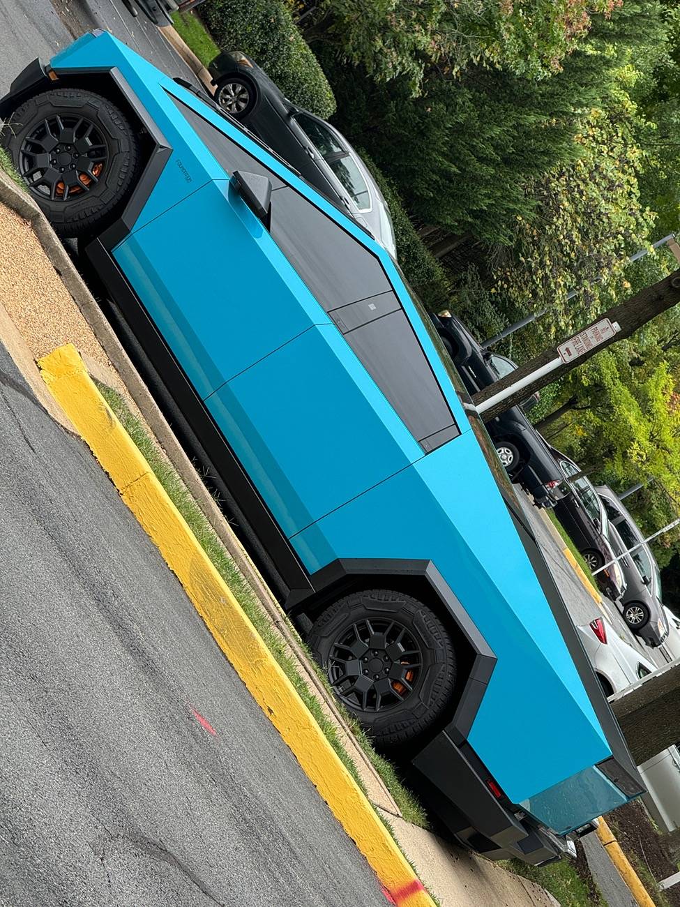 Tesla Cybertruck To wrap or not to wrap IMG_4041