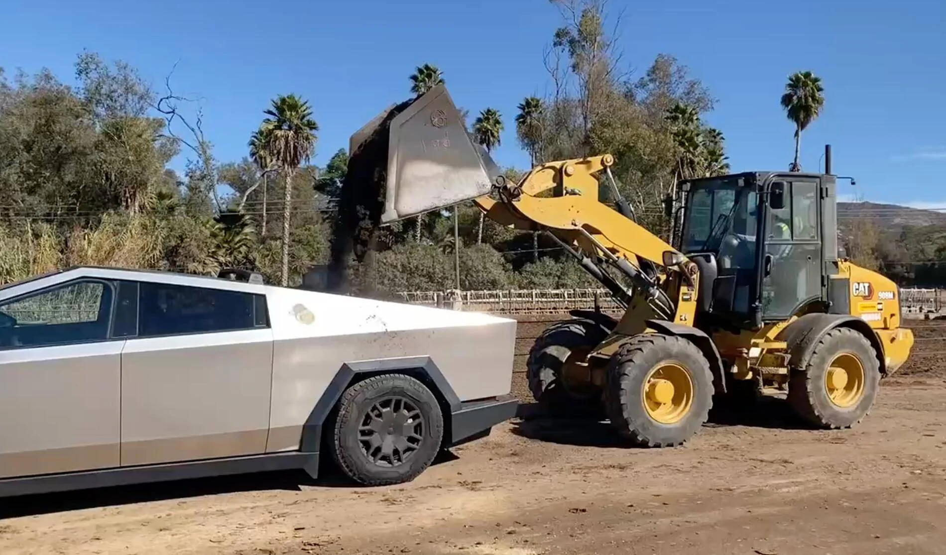 Tesla Cybertruck What did you do TO / WITH your Cybertruck today? 👨🏻‍🔧🧰🚿🛠 Screenshot 2024-12-02 at 5.02.08 PM