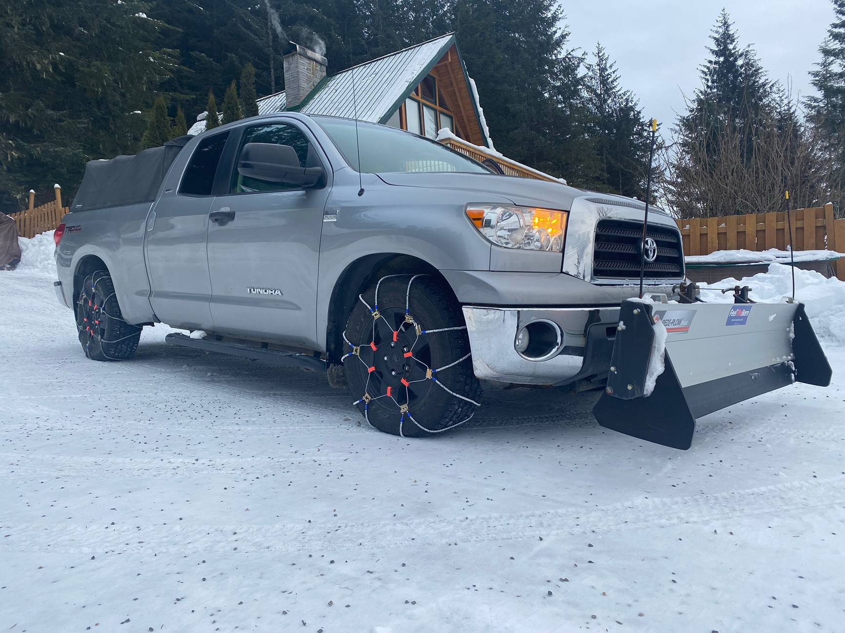 Tesla Cybertruck Snow plowing Tundra 1