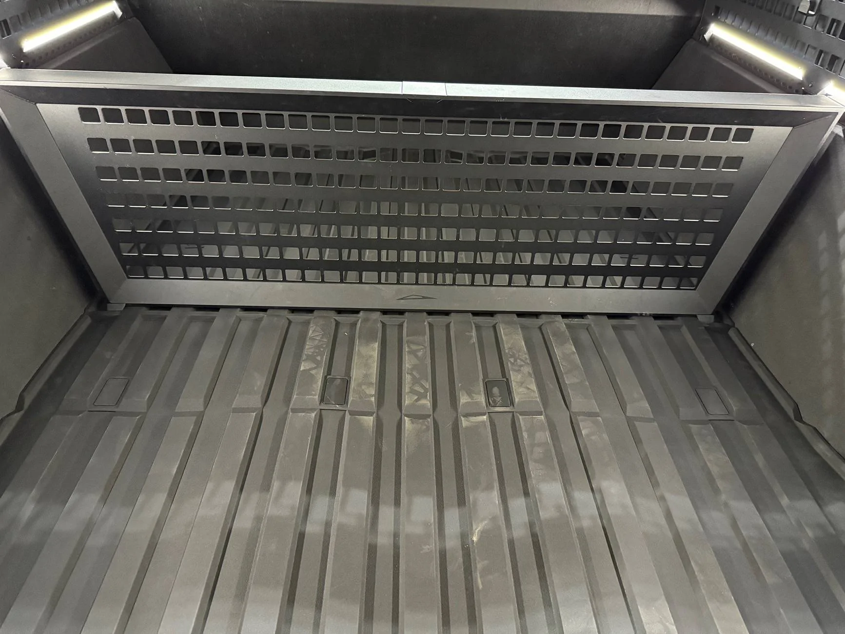 Tesla Cybertruck Review of 3Wliners Floor Mats for My Cybertruck IMG_9275
