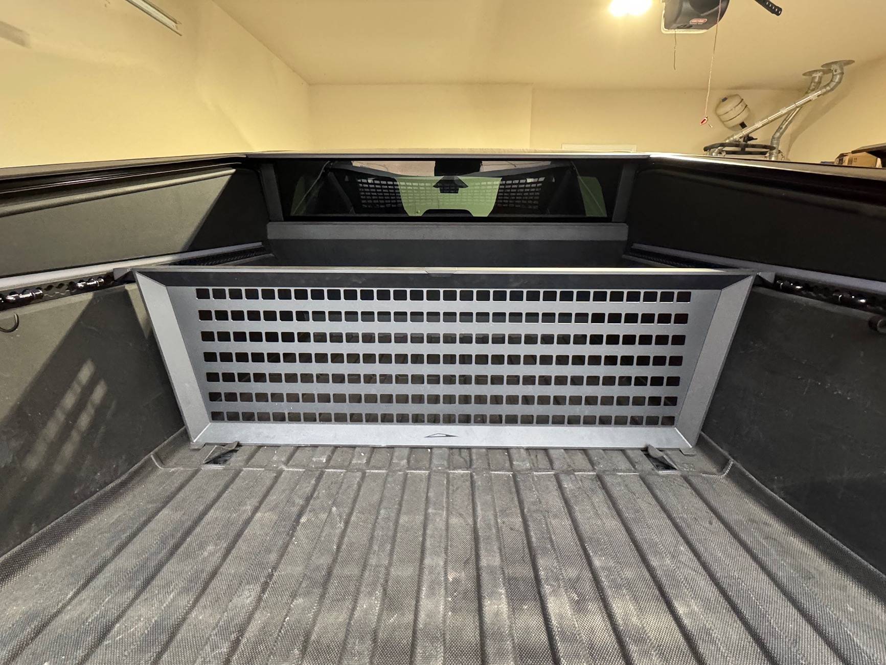 Tesla Cybertruck Free test product get review + cybertruck bed molle panels three people need to grab a response IMG_7859