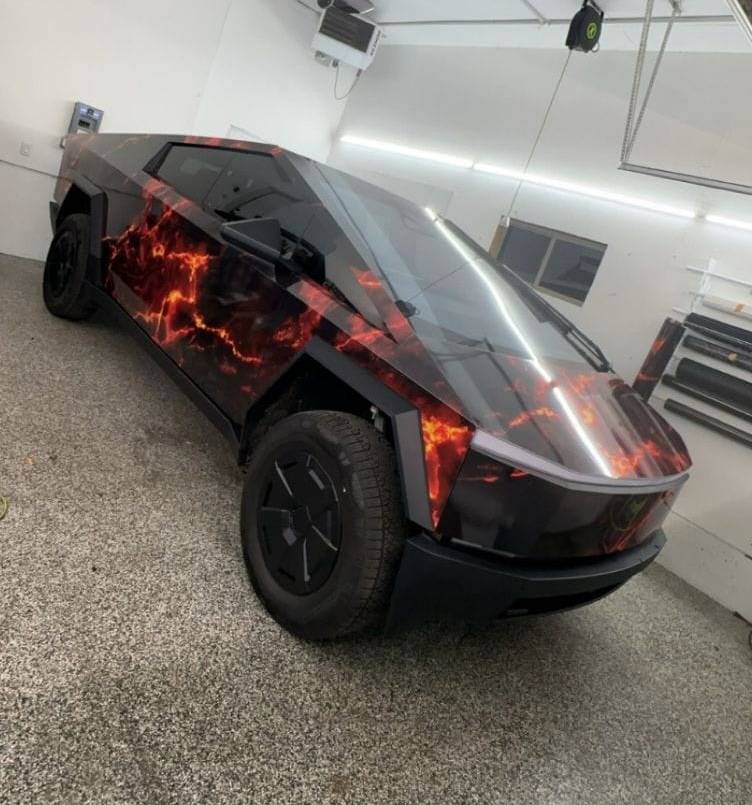 Tesla Cybertruck CUSTOM GRAPHICS / DESIGN / THEME Vinyl Wrap & PPF Cybertruck -- Photos & Videos 469400959_10231886686568637_5650849306531876048_n