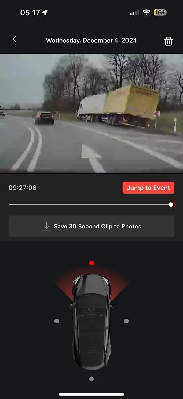 Tesla Cybertruck Video: Dashcam stream and Sentry Mode recording view in Tesla App GeAf32SWoAA_Fdd
