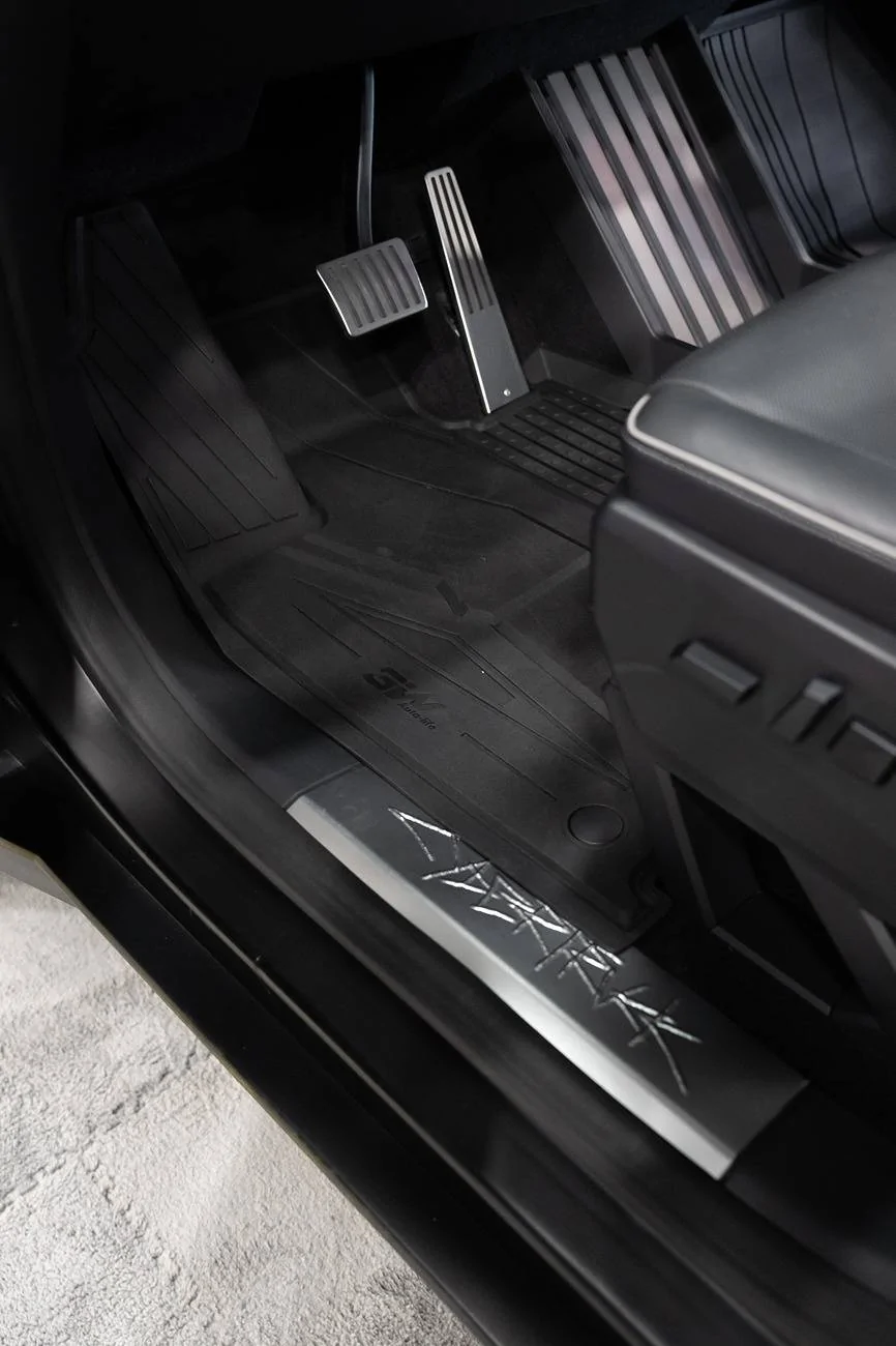 Tesla Cybertruck OEM All-Weather Interior Mats vs 3W Floor Mats 1733458595364-o9