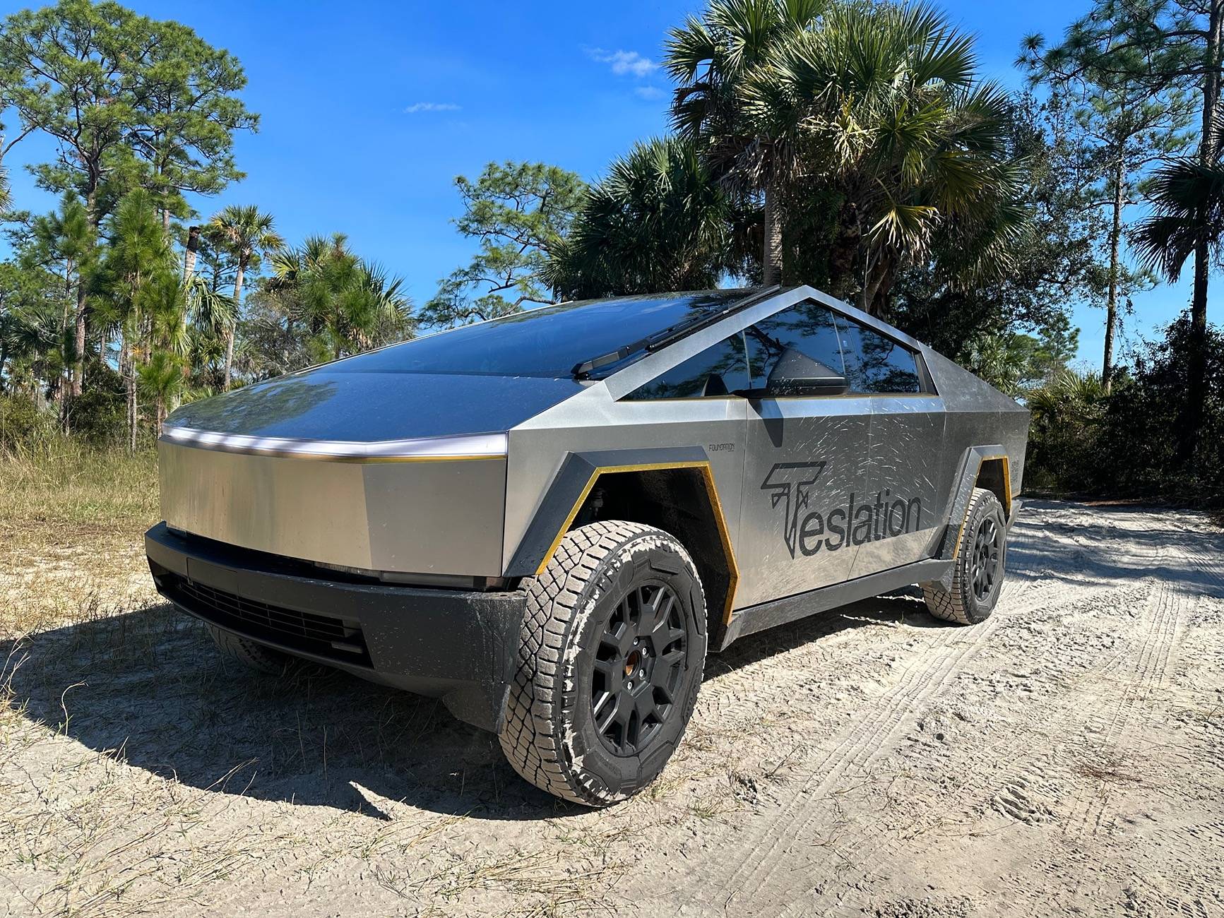 Tesla Cybertruck Daily random Cybertruck photos thread - Post Yours! 📸 🤳 IMG_2260