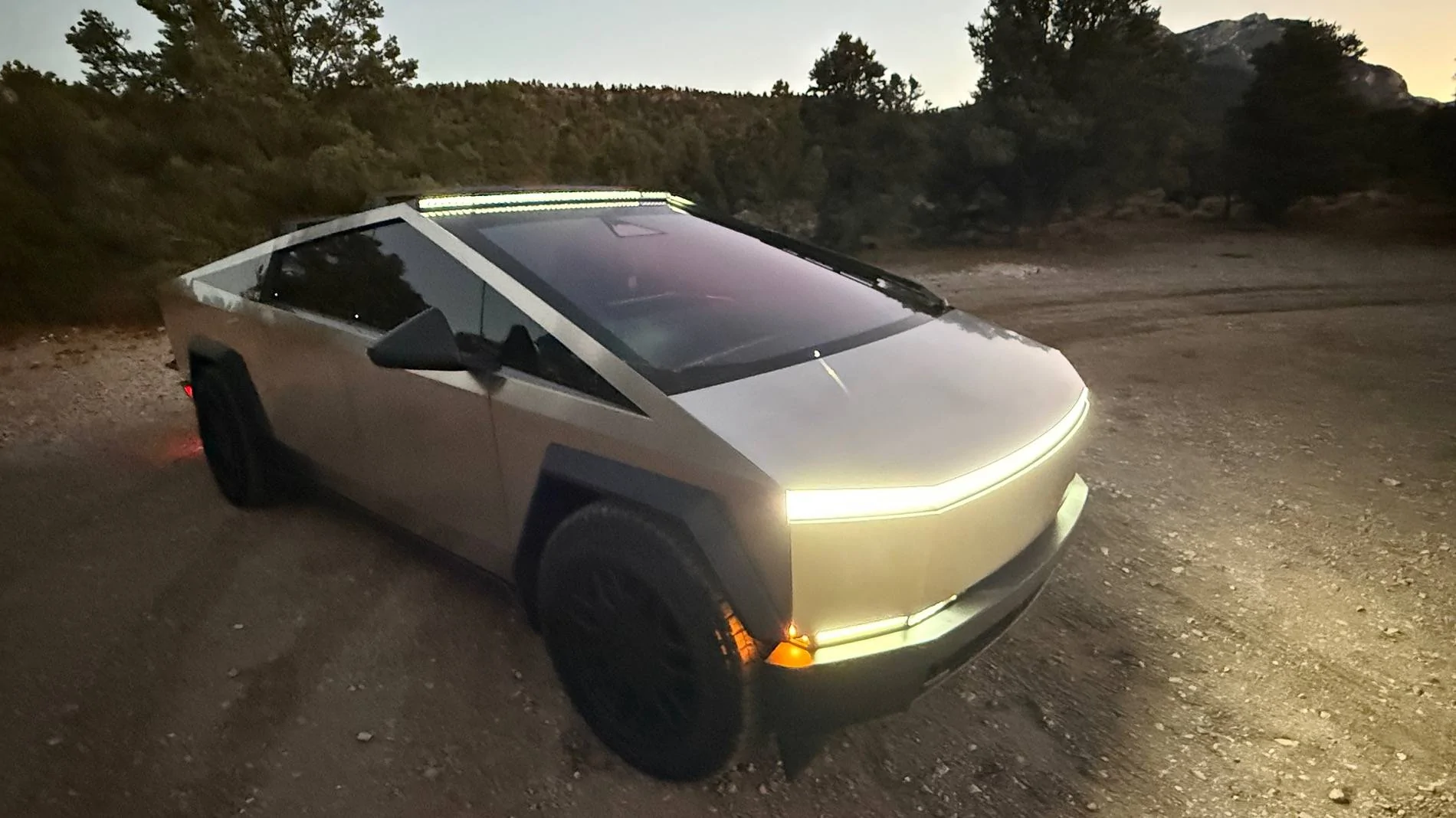 Tesla Cybertruck Daily random Cybertruck photos thread - Post Yours! 📸 🤳 IMG_2345