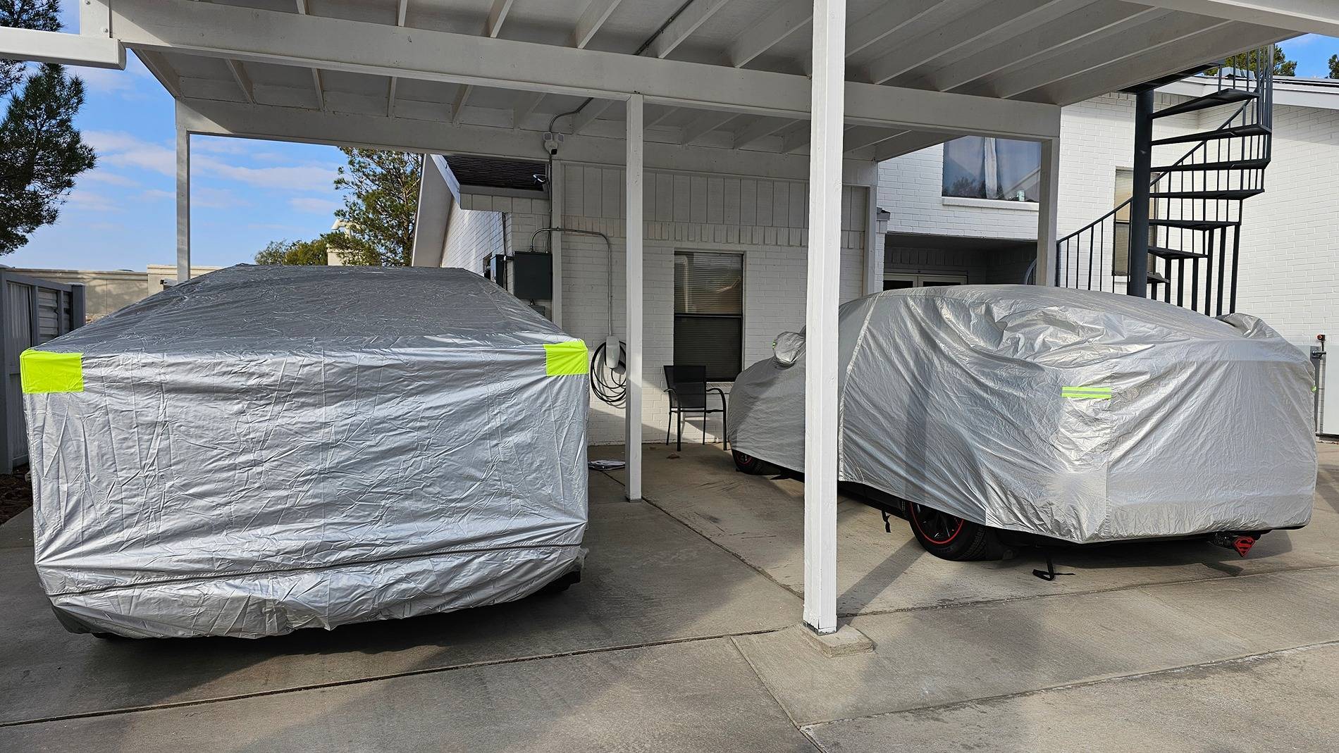 Tesla Cybertruck 🌧️🌞All-Weather Full Cover Outdoor Car Cover For Cybertruck – Ready for Any Adventure! 🛡️🚙 20241207_090835