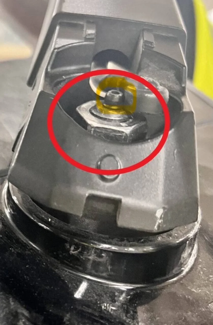 Tesla Cybertruck Wiper washer hose connection part replacement ? wiper washer2