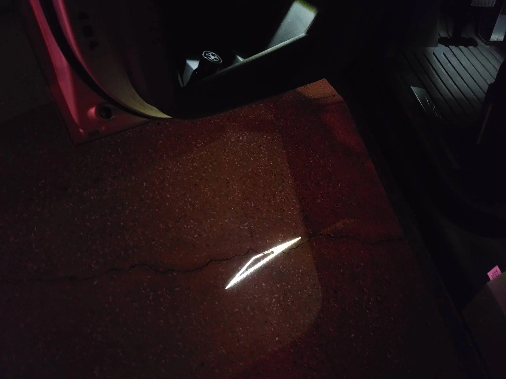 Tesla Cybertruck What did you do TO / WITH your Cybertruck today? 👨🏻‍🔧🧰🚿🛠 20241208_211939