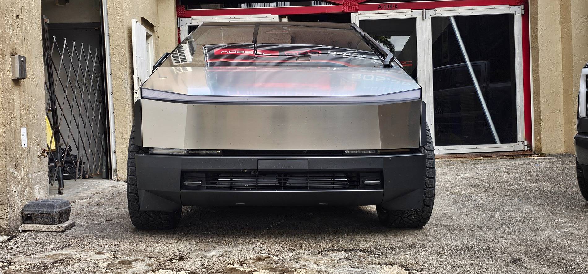 Tesla Cybertruck Cybertruck Aftermarket Wheels & Tires Photos + Info Compilation 1000006768