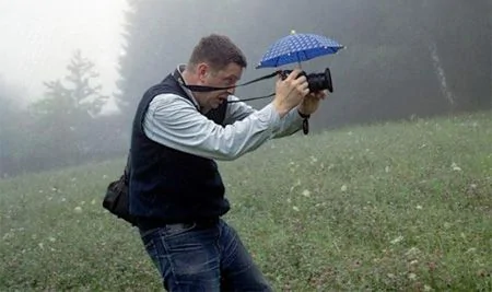 Tesla Cybertruck Rear view camera fails in rain. Any solutions? 7f3ddc762274b894488d5b9a0db951c9-jpg