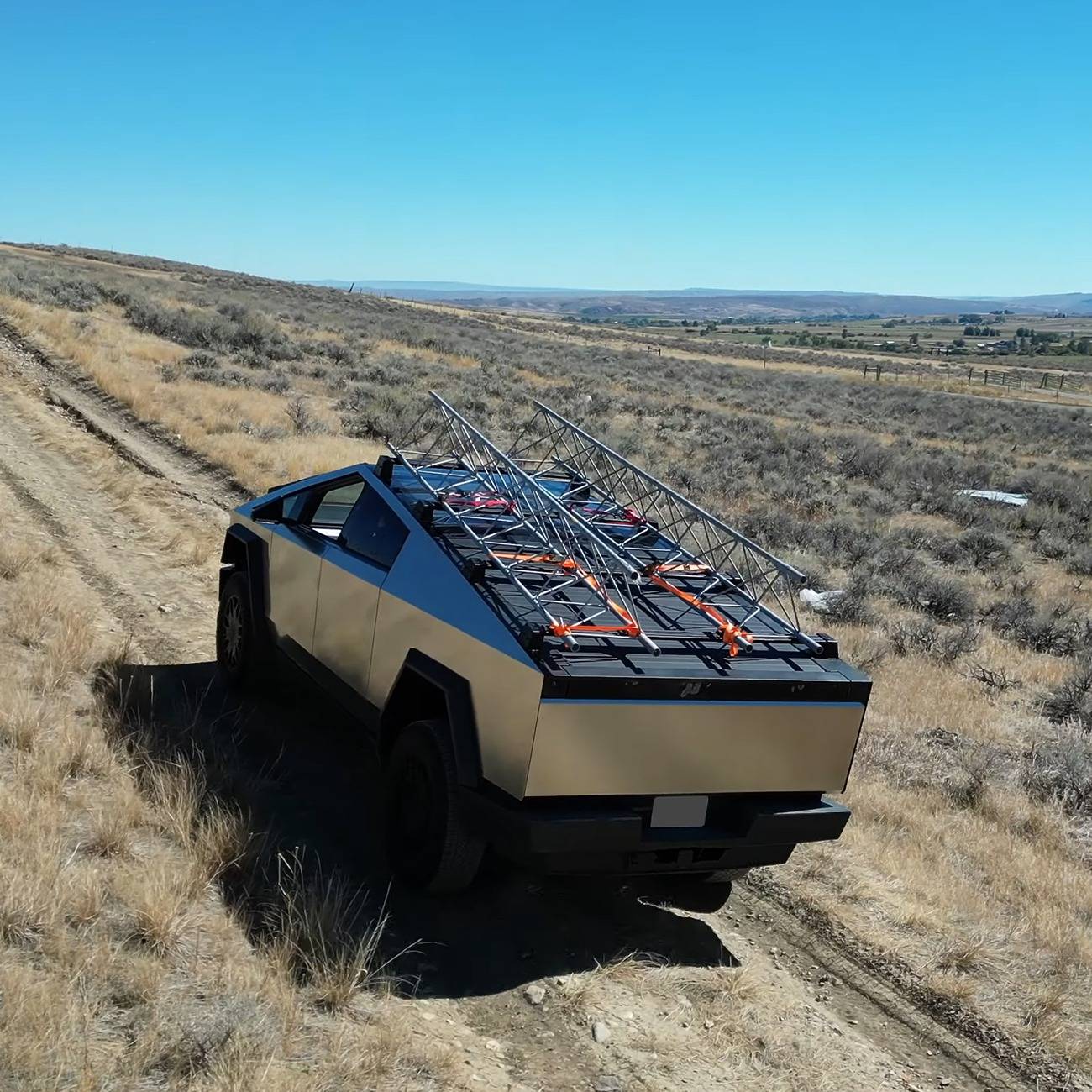 Tesla Cybertruck 10%-20% Christmas Deal on Amazon EVBASE cijfadfasfasd