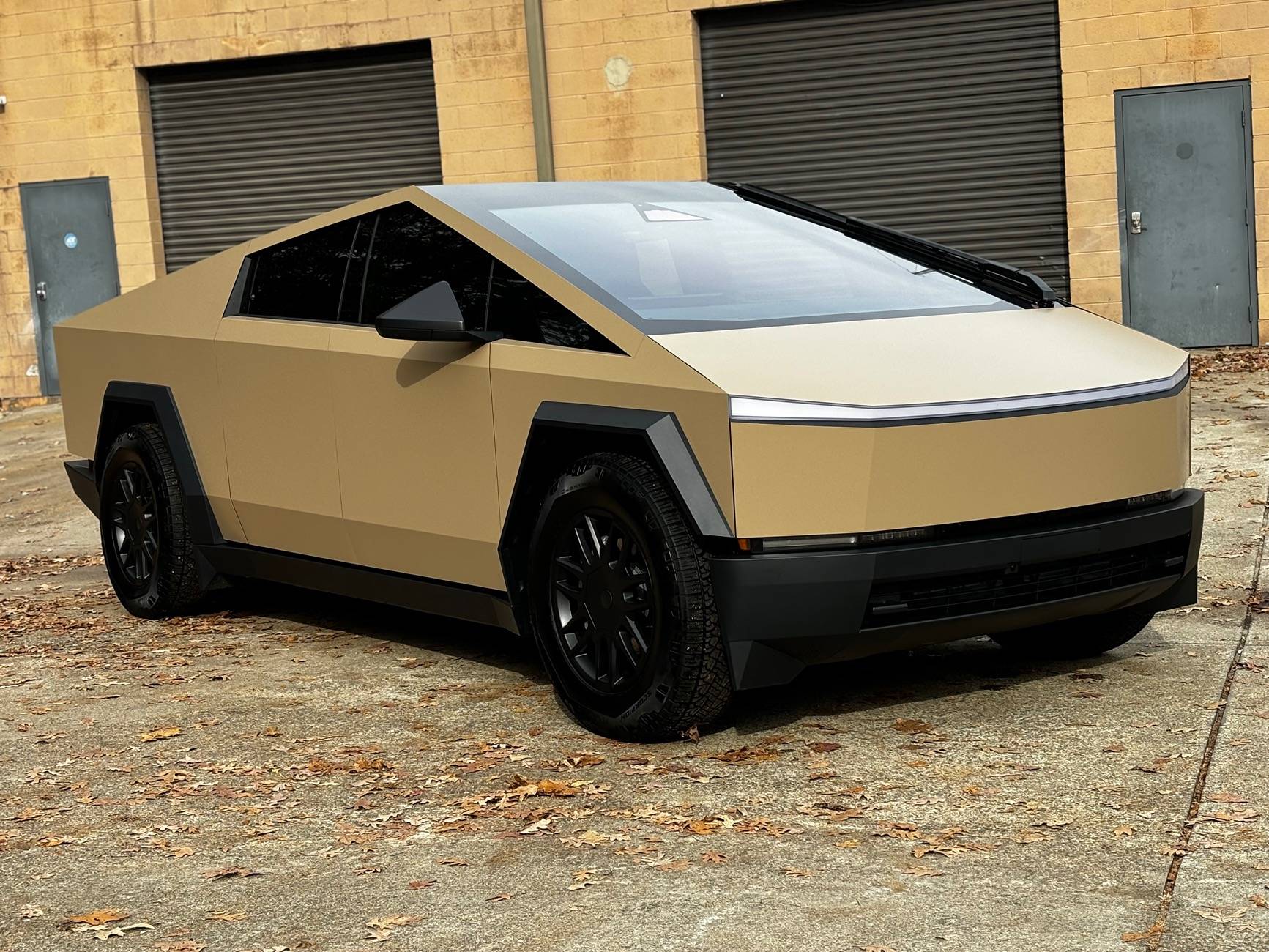 Tesla Cybertruck Khaki wrap IMG_8589