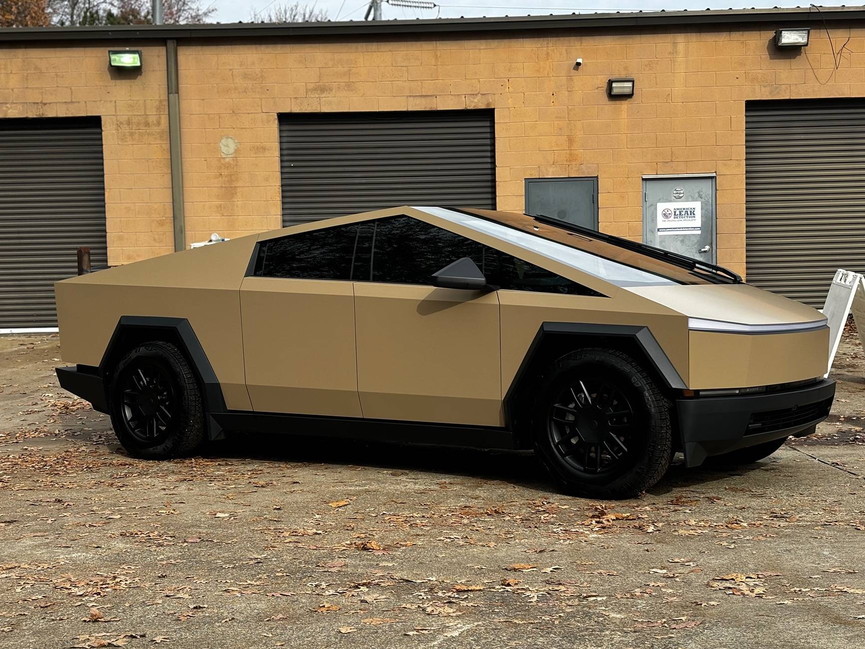 Tesla Cybertruck Khaki wrap IMG_8595