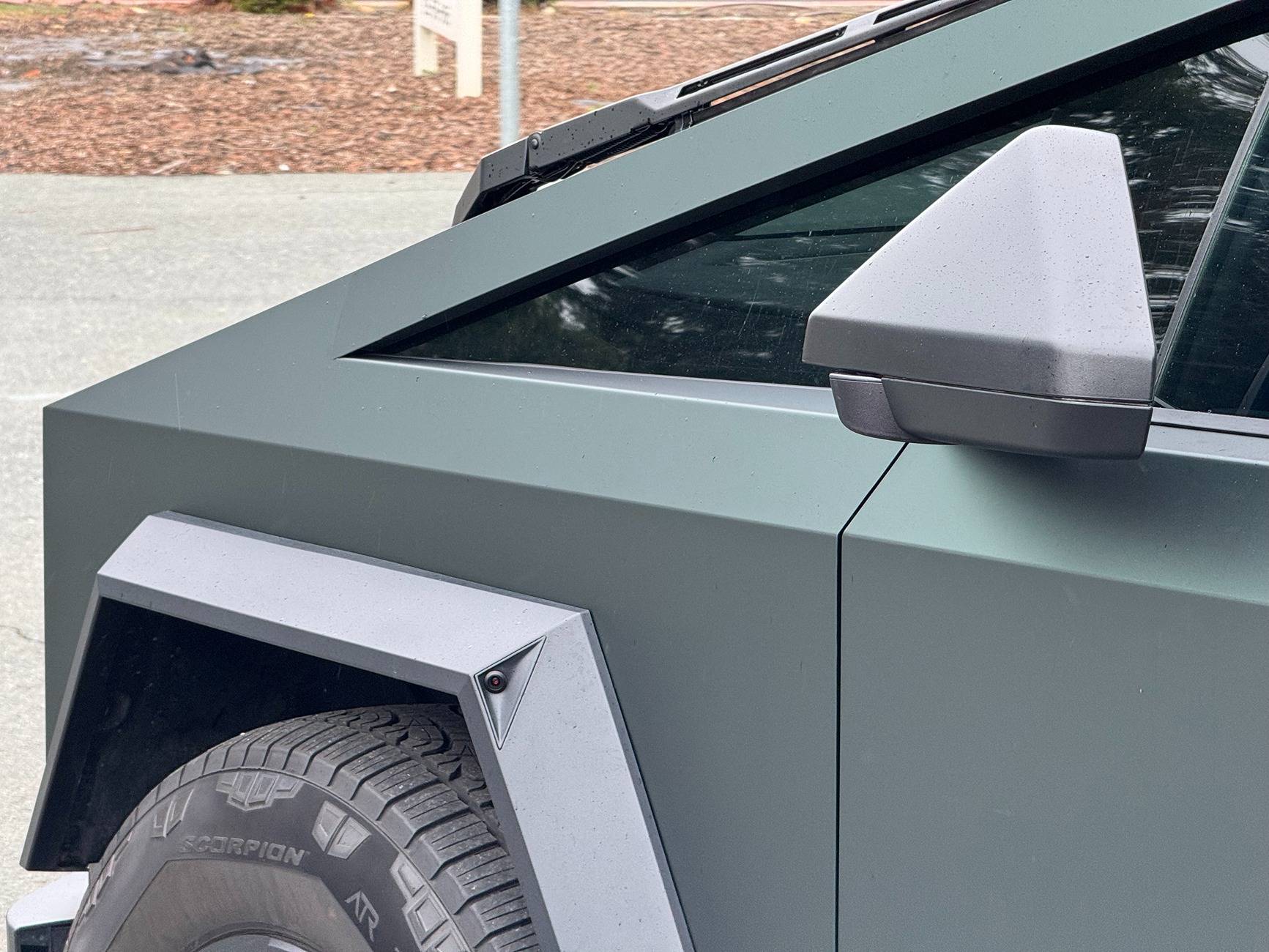 Tesla Cybertruck Cybertruck wrapped in Matte Ghost Metal Green PPF IMG_2471
